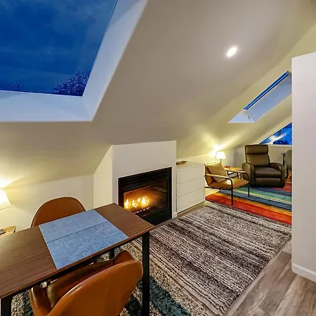 Manna House Apartment Denman Island Room photo
